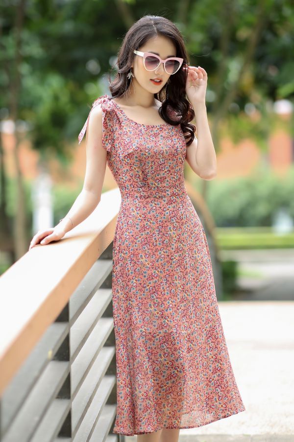 Nguyên tắc chọn váy maxi dành cho cô nàng nấm lùn  Thời trang  Việt Giải  Trí