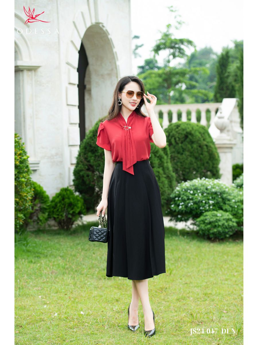 CHÂN VÁY TRƠN DÁNG CHỮ A XẾP LY JS24-047
