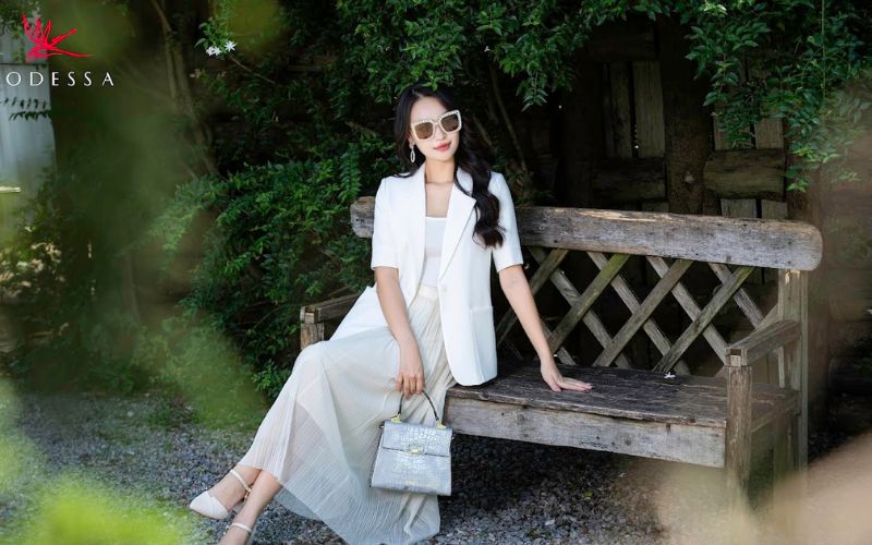Phối quần áo đẹp cho nàng dáng người hình chữ nhật cùng Odessa