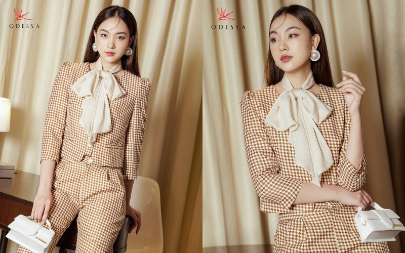 Set suit kẻ nâu cùng nơ bản to