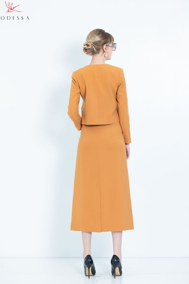 CHÂN VÁY SET VEST LỬNG THANH LICH