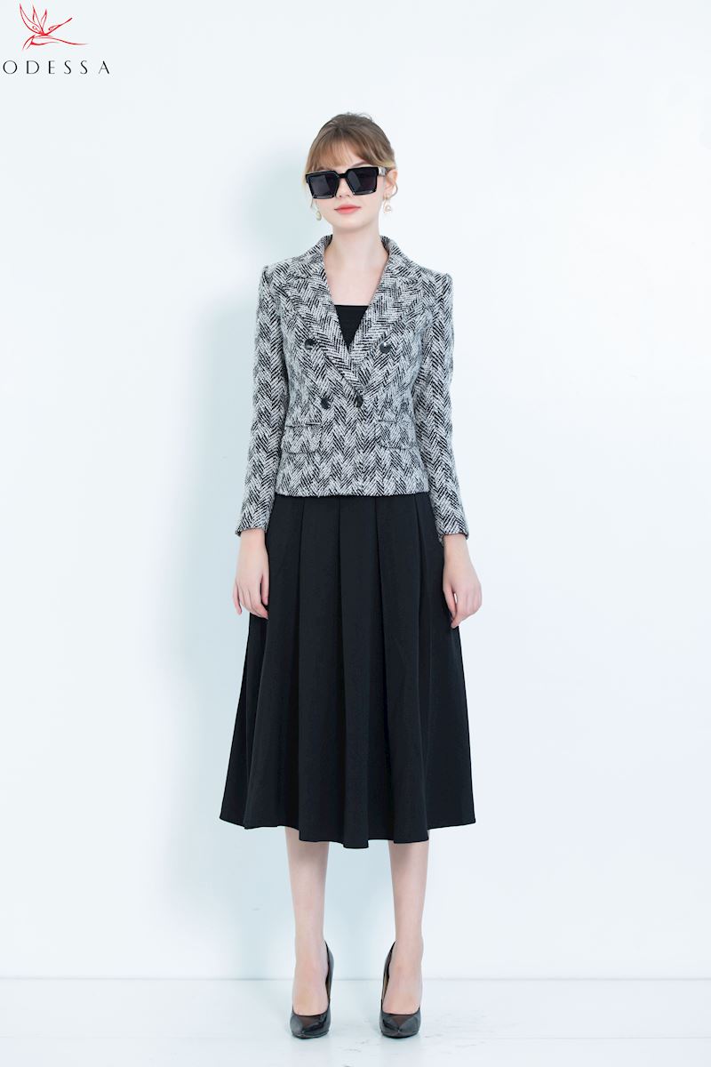 ÁO VEST CỔ VE PHỐI NÚT NĂNG ĐỘNG VS25-019